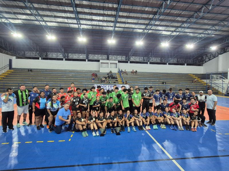 ESPORTE | Aquidauana comemora dupla conquista de vaga para campeonato nacional no handebol escolar feminino e masculino